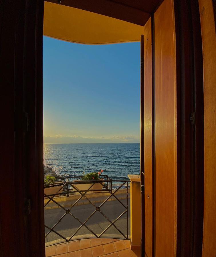 Hotel La Lampara Reggio di Calabria Kültér fotó