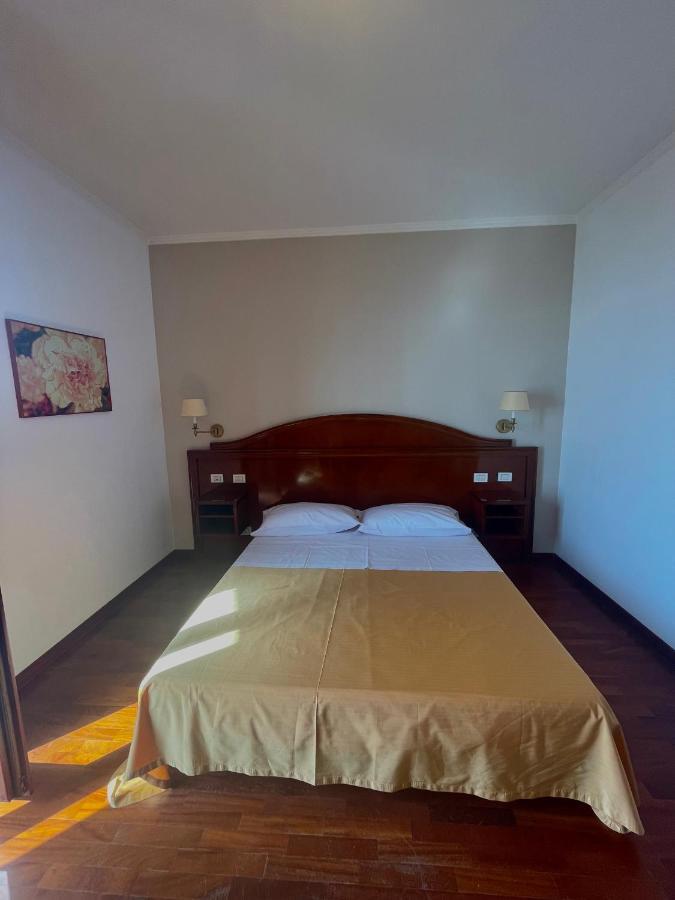 Hotel La Lampara Reggio di Calabria Kültér fotó